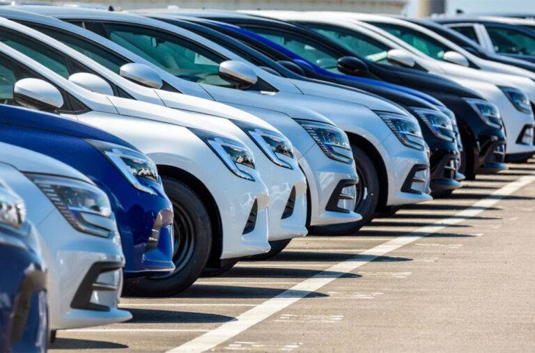 Comment bien choisir sa voiture d’occasion : le guide complet 2025