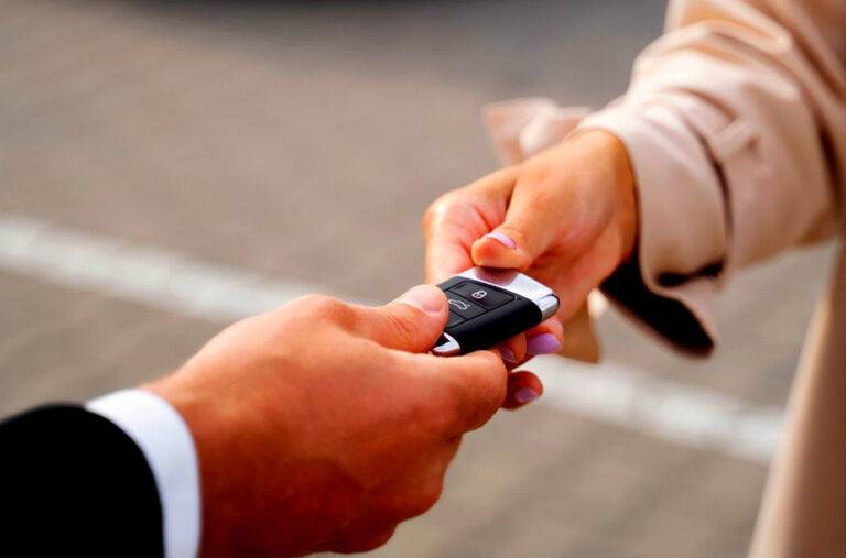 Pourquoi acheter votre voiture chez un concessionnaire plutôt qu’à un particulier ?